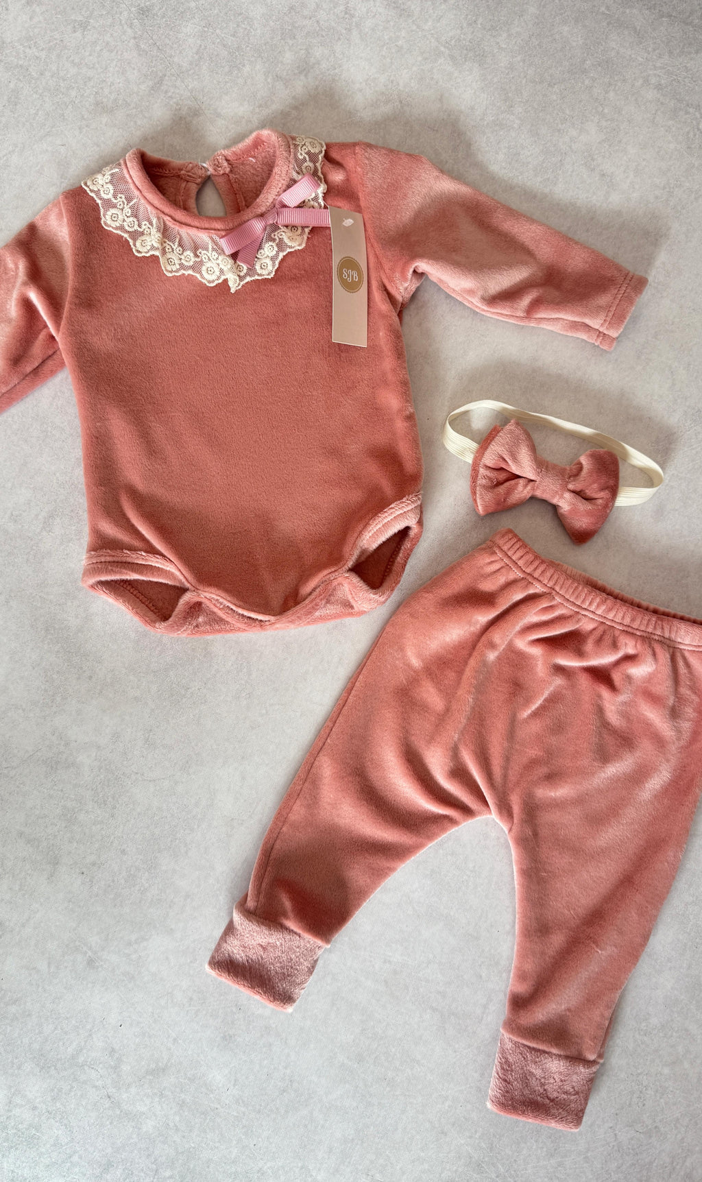 CONJUNTO BODY, PANTALÓN Y VINCHA