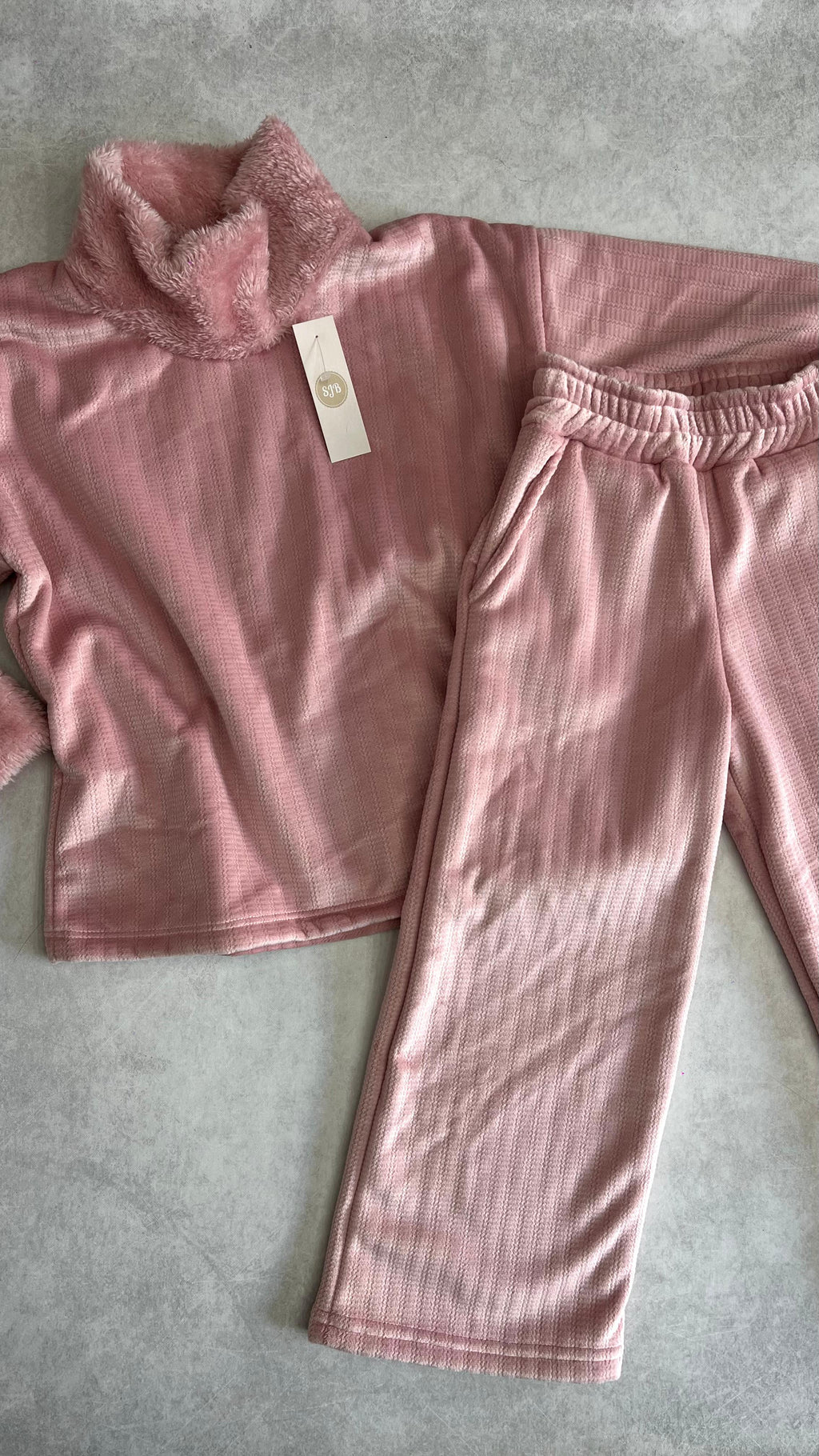 CONJUNTO CLEO FORRADO