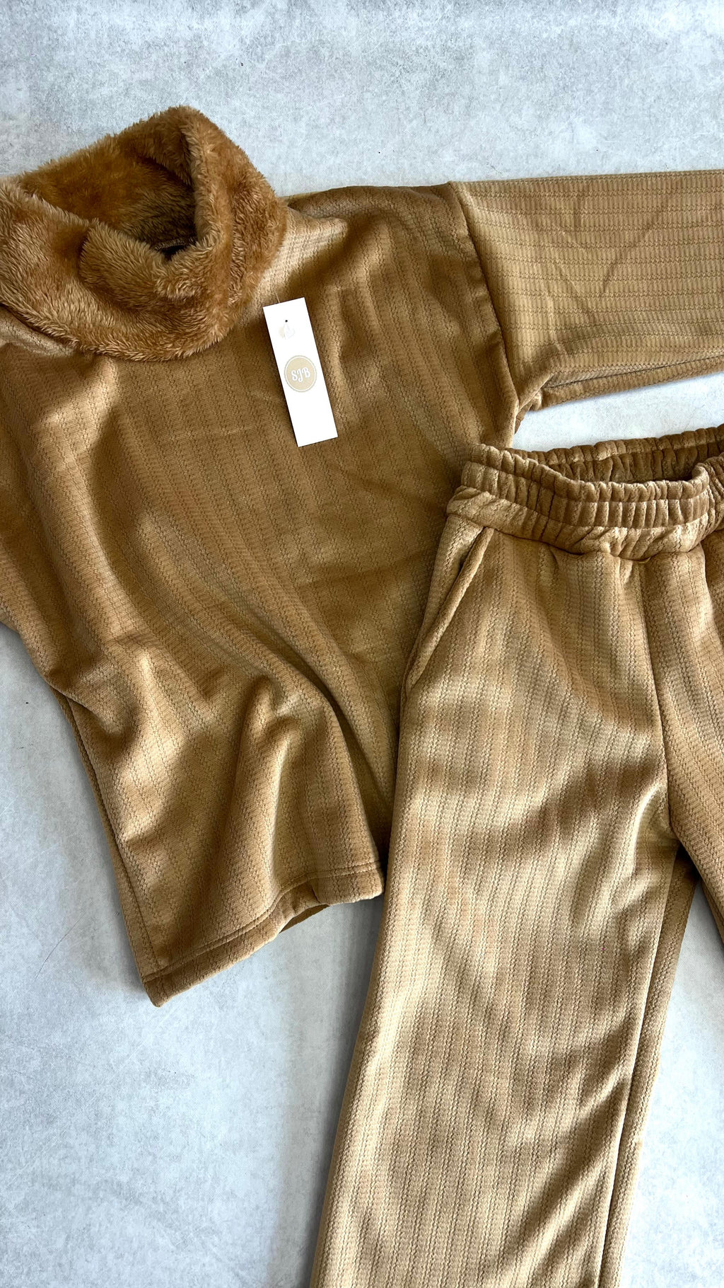 CONJUNTO CLEO FORRADO
