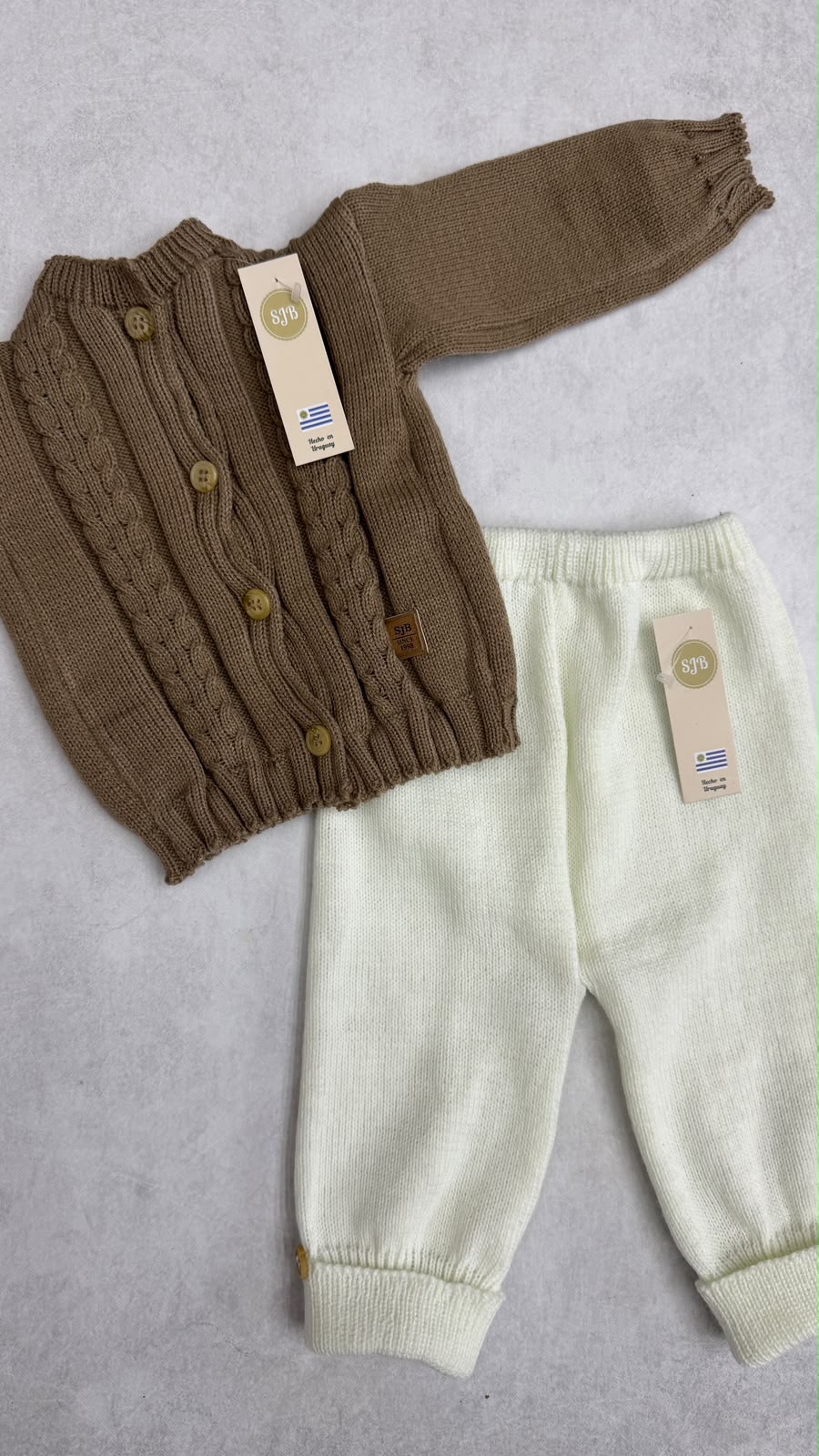CONJUNTO TEJIDO OCHOS