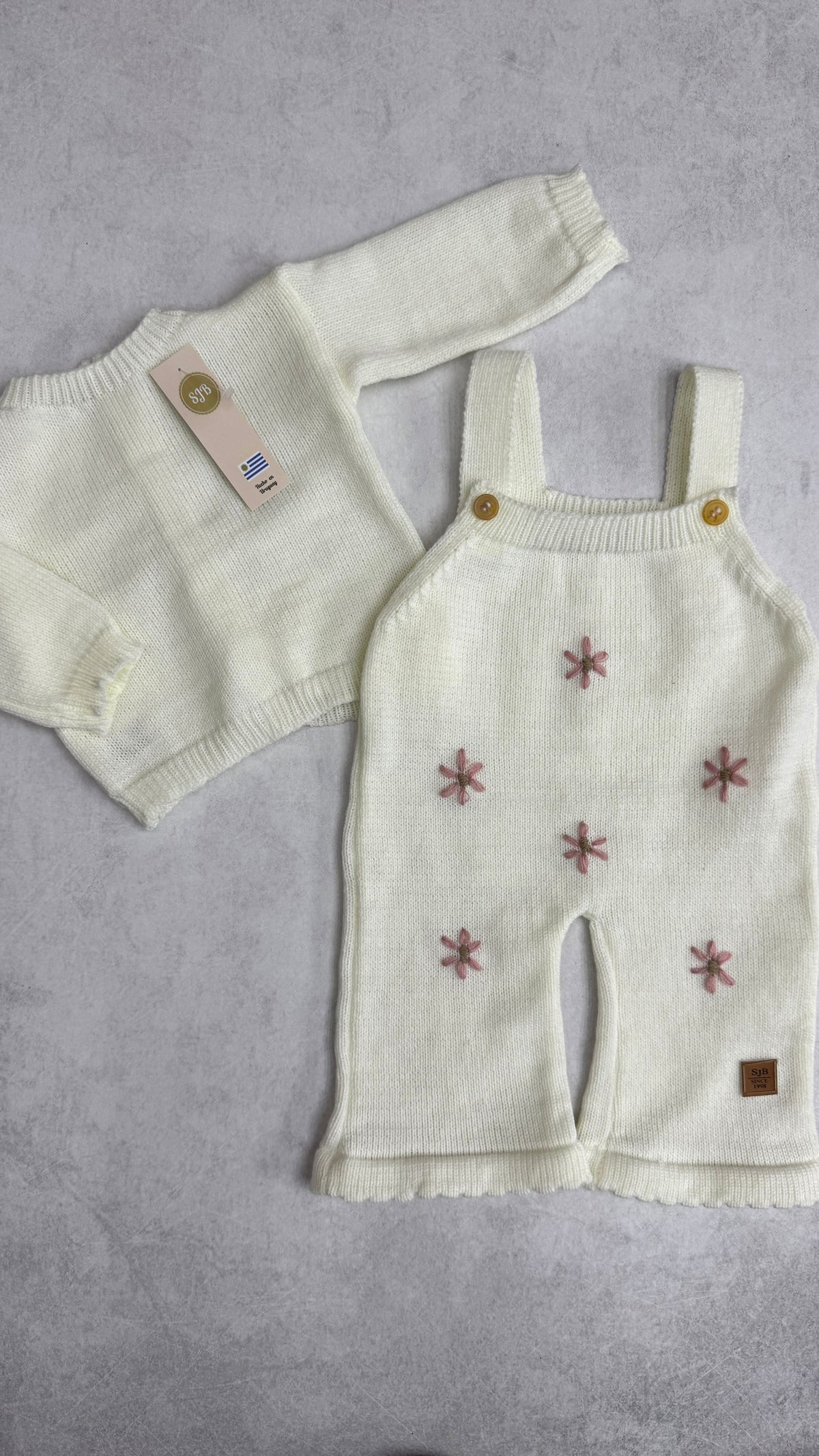 CONJUNTO MARGARITA TEJIDO