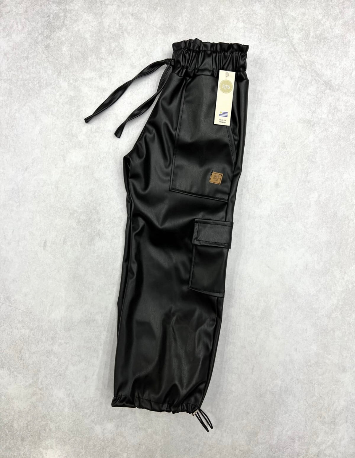 PANTALÓN CARGO ENGOMADO