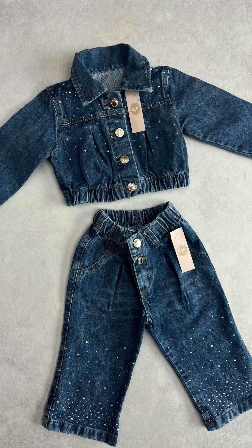 CONJUNTO DE JEAN BRILLOS