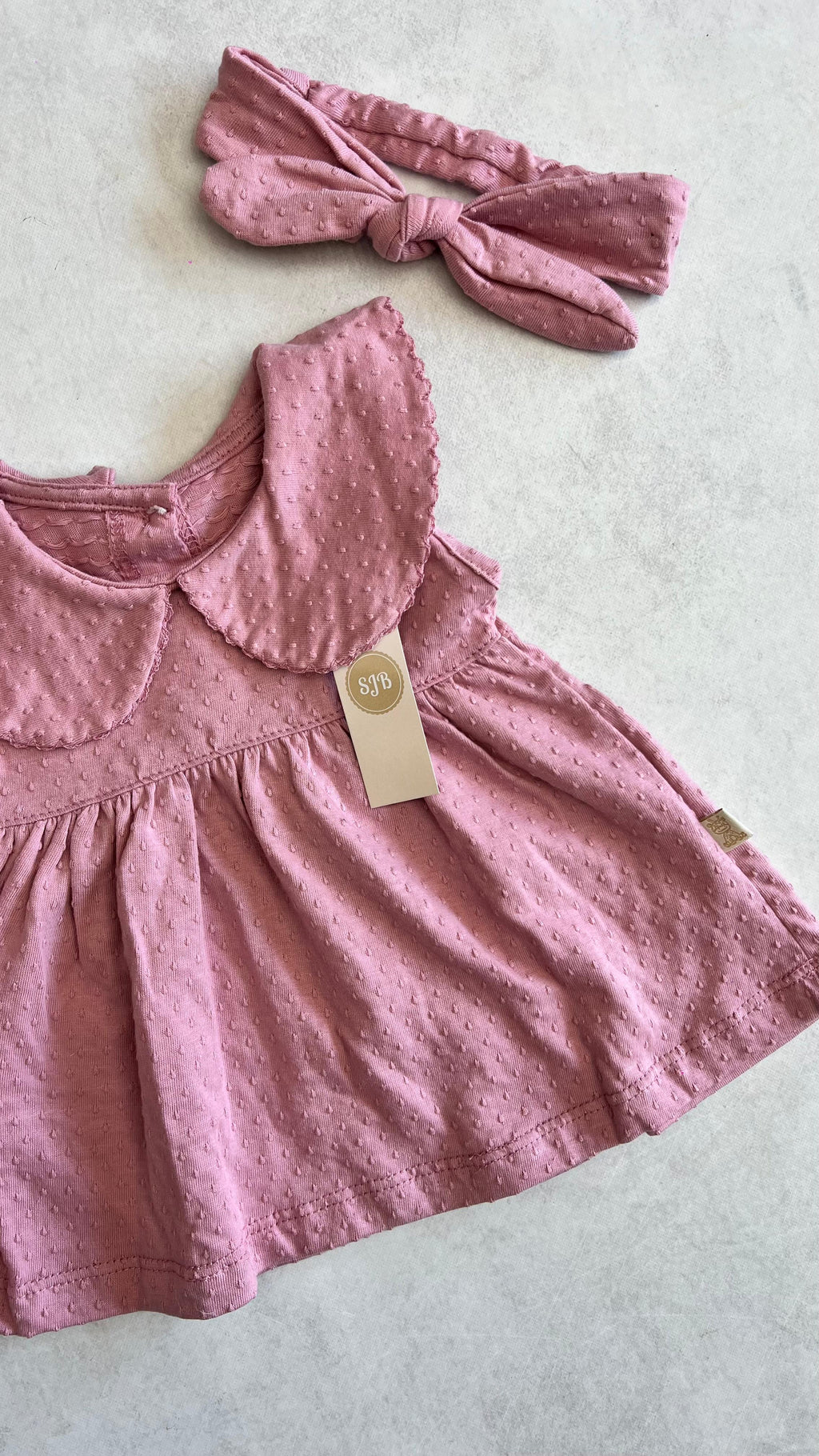 VESTIDO MOTITAS CON VINCHA