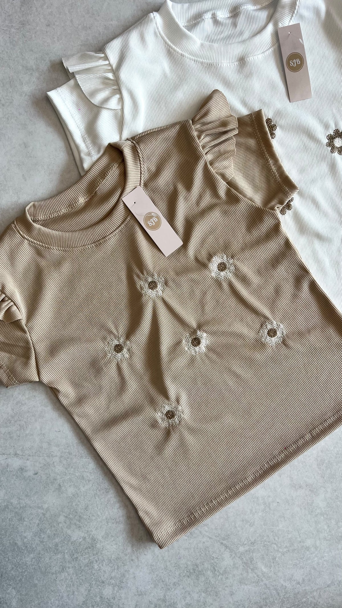 REMERA MANGA CORTA MARGARITAS